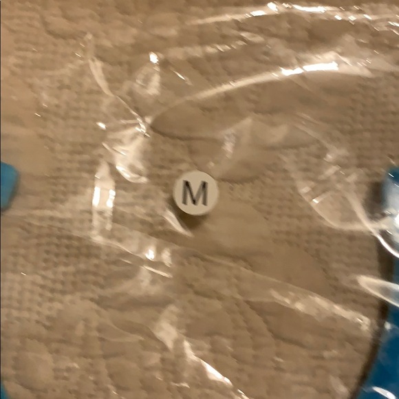 Dog collar size medium. - Picture 4 of 4